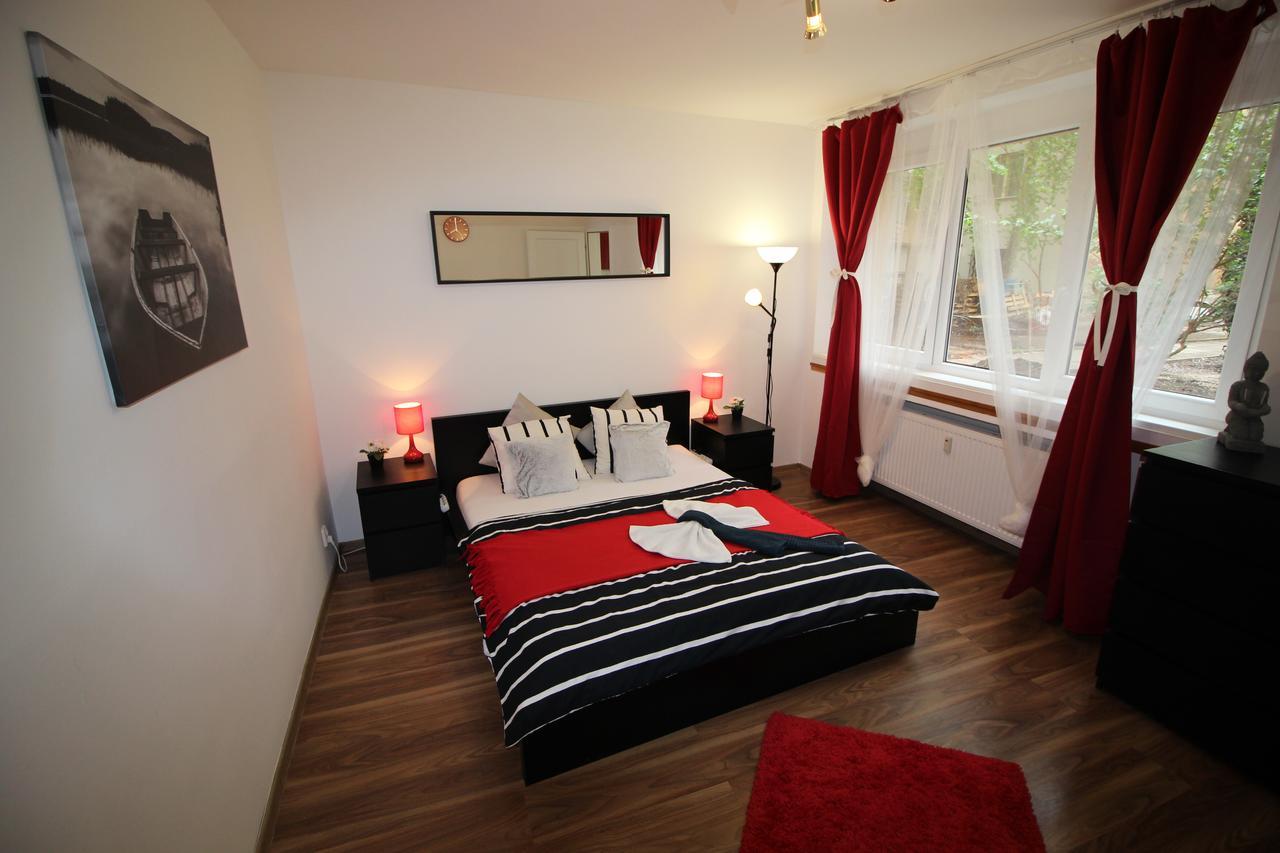 Smart City Prague Apartment מראה חיצוני תמונה