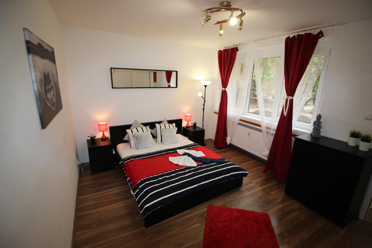 Smart City Prague Apartment מראה חיצוני תמונה